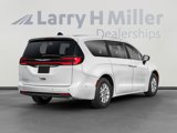 New 2026 Chrysler Pacifica Pinnacle image 2