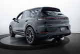 Certified 2024 Porsche Cayenne image 3