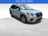 Used 2024 Subaru Forester Premium image 3