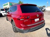 Used 2020 Volkswagen Tiguan SE w/ Panoramic Sunroof Package image 6