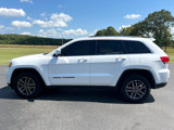 Used 2019 Jeep Grand Cherokee Laredo w/ 18" Wheel & 8.4" Radio Group image 5