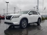New 2025 Nissan Pathfinder Platinum image 3