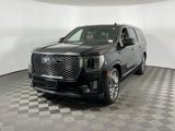 Used 2024 GMC Yukon XL Denali Ultimate image 3