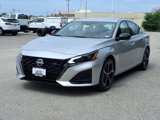 Used 2024 Nissan Altima 2.5 SR image 2