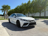 Used 2023 Toyota Camry SE image 3