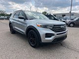 Certified 2023 Ford Explorer XLT image 3