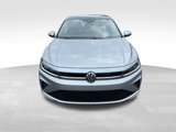 Used 2025 Volkswagen Jetta SE image 3