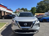 Used 2023 Nissan Rogue SV image 2