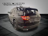 Used 2025 Honda Pilot Black Edition image 4