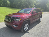 Used 2019 Jeep Grand Cherokee Laredo image 3
