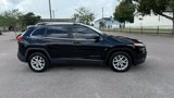 Used 2017 Jeep Cherokee Latitude image 5
