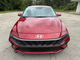 Used 2025 Hyundai Elantra SE image 6