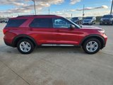 Used 2021 Ford Explorer XLT w/ Equipment Group 202A image 2