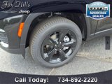 New 2025 Jeep Grand Cherokee Limited image 5
