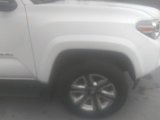 Used 2017 Toyota Tacoma Limited image 4