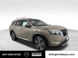 New 2025 Nissan Pathfinder Platinum image 3