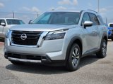 New 2025 Nissan Pathfinder SL image 3