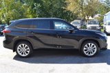 Used 2021 Toyota Highlander Limited image 6