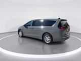 New 2025 Chrysler Pacifica Select image 6