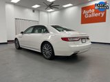 Used 2017 Lincoln Continental Select image 4