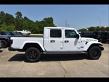 New 2025 Jeep Gladiator Sport image 2
