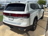 New 2025 Volkswagen Atlas SEL image 4