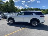 New 2025 Nissan Pathfinder SL image 4