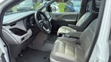 Used 2019 Toyota Sienna XLE image 3