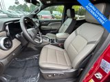 Used 2024 Chevrolet Colorado ZR2 w/ ZR2 Convenience Package III image 3