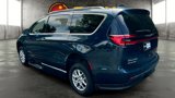Used 2021 Chrysler Pacifica Touring-L w/ Premium & Safety Sphere Group image 3