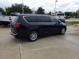 New 2026 Chrysler Pacifica Select image 5