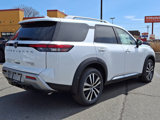 New 2025 Nissan Pathfinder Platinum image 4