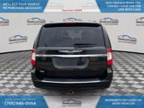 Used 2016 Chrysler Town & Country Touring image 5