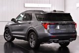 Used 2025 Ford Explorer Active w/ Active Comfort Package image 5