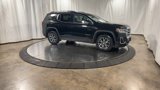 Used 2023 GMC Acadia SLT image 3