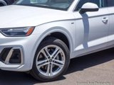 Used 2021 Audi Q5 e Premium Plus w/ Premium Plus Package image 3