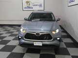 Used 2021 Toyota Highlander LE image 3