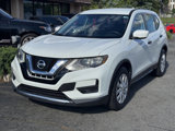 Used 2017 Nissan Rogue S image 2