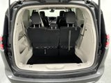 Used 2023 Chrysler Pacifica Touring-L image 5