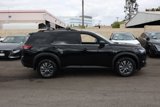 New 2025 Nissan Pathfinder SV image 3