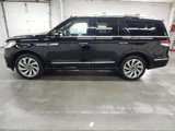 Used 2023 Lincoln Navigator Reserve image 3