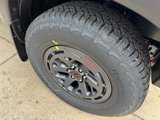 New 2025 Nissan Frontier PRO-4X w/ Pro Convenience Package image 3