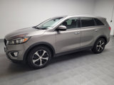 Used 2017 Kia Sorento EX image 2