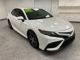 Used 2023 Toyota Camry SE image 3