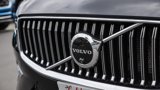 Used 2023 Volvo XC60 B5 Plus image 3