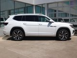 New 2025 Volkswagen Atlas SEL Premium R-Line image 4