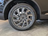 New 2025 Lincoln Aviator AWD image 3
