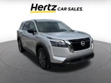 Used 2024 Nissan Pathfinder S image 3
