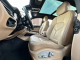 Certified 2025 Porsche Macan image 5