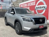 New 2025 Nissan Pathfinder SV w/ SV Premium Package image 2